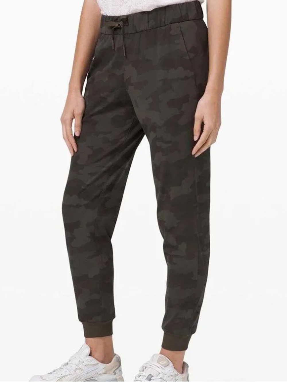Lululemon On the Fly Camo Joggers